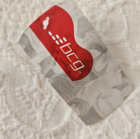 NWT Men pullover - Picture 3 of 3